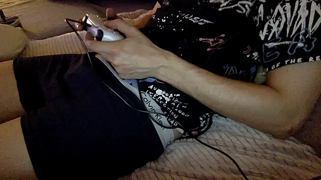 Snapshot of Breezydicksn chatting on 16, 10, 2025 Breezydicksn online show from 16, 10, 2025