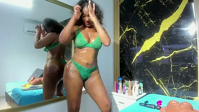 AdrianaVegga online show from 13, 2, 2026