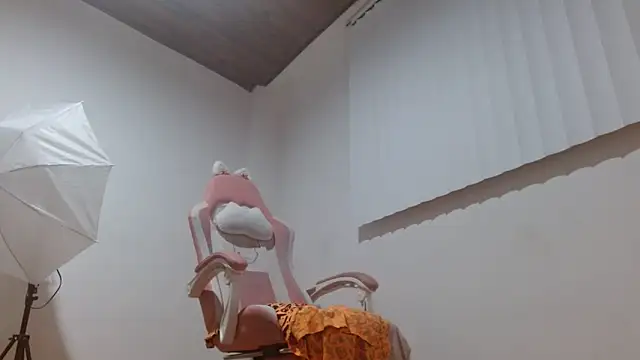 Crystal Star  online show from 15, 12, 2025