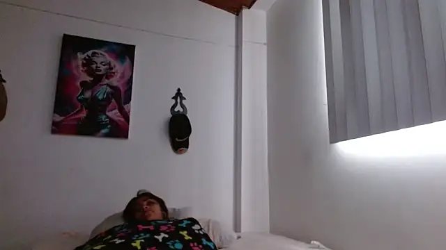 Crystal Star  online show from 17, 4, 2026