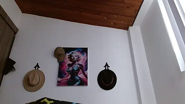 Crystal Star  online show from 16, 2, 2026