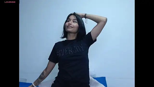 Gia Lee online show from 22, 12, 2025