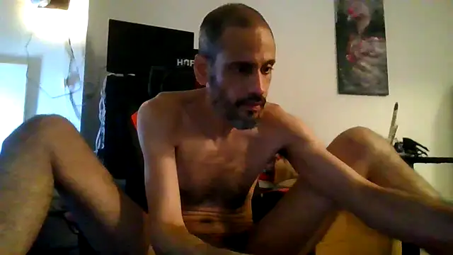 Snapshot of IdenticalOunce31 chatting on 4, 6, 2026 IdenticalOunce31 online show from 4, 6, 2026