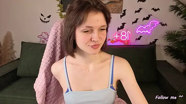 Shine Vivi online show from 11, 11, 2025