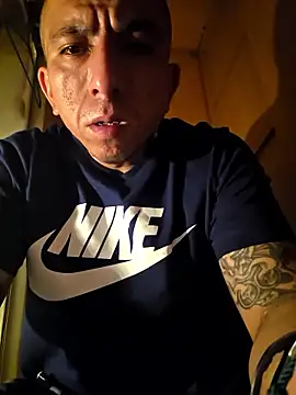 Boogiehtx713 online show from 9, 1, 2026