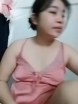 Snapshot of Minn-cute chatting on 24, 5, 2026 Minn-cute online show from 24, 5, 2026