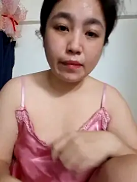 Snapshot of Minn-cute chatting on 30, 5, 2026 Minn-cute online show from 30, 5, 2026
