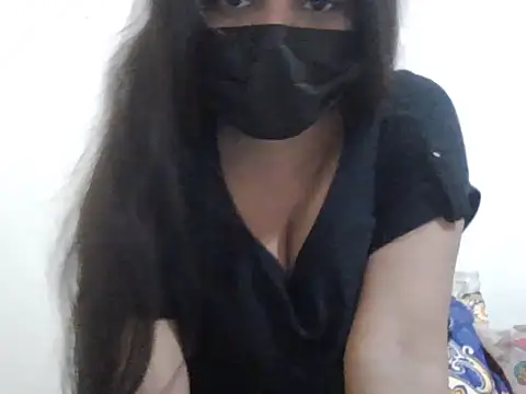 Snapshot of Little_toy_girl chatting on 28, 4, 2026 Little toy girl online show from 28, 4, 2026