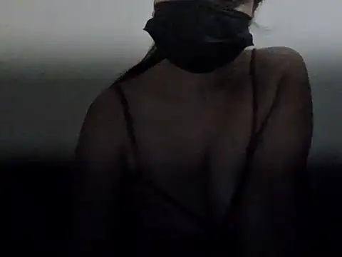 Snapshot of Little_toy_girl chatting on 25, 4, 2026 Little toy girl online show from 25, 4, 2026