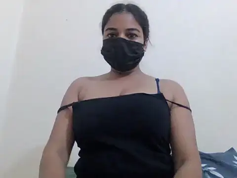 Snapshot of Little_toy_girl chatting on 28, 5, 2026 Little toy girl online show from 28, 5, 2026