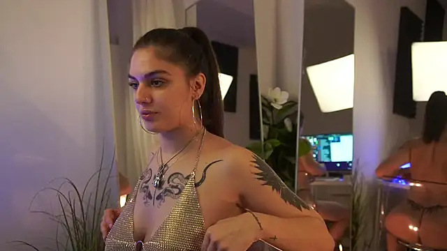 jeniffer foxx online show from 23, 9, 2025
