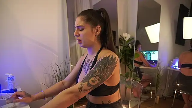 jeniffer foxx online show from 25, 9, 2025