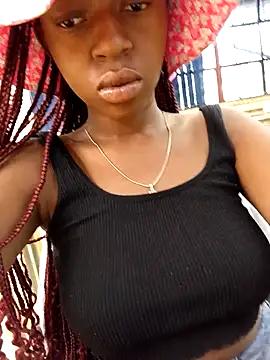 Snapshot of Freakysluttt chatting on 3, 12, 2025 Freakysluttt online show from 3, 12, 2025