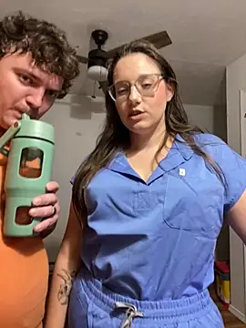 Mommasaurrex online show from 15, 9, 2025