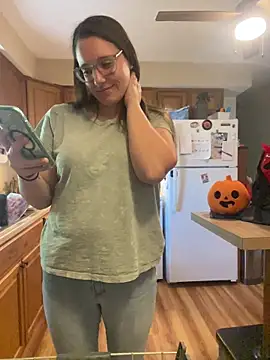 Mommasaurrex online show from 27, 10, 2025