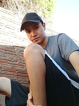 Snapshot of novinho_safado__ chatting on 12, 5, 2026 novinho safado online show from 12, 5, 2026