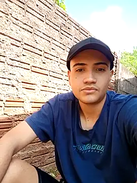 Snapshot of novinho_safado__ chatting on 9, 4, 2026 novinho safado online show from 9, 4, 2026