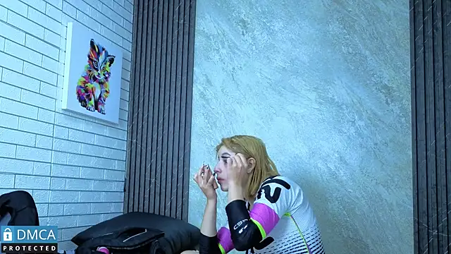 nena cupcake  online show from 10, 1, 2026