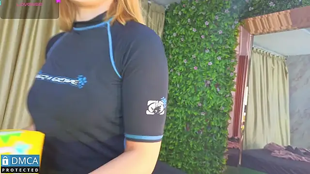 nena cupcake  online show from 11, 3, 2026