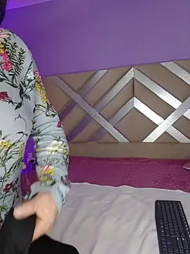 Alana steel 1 online show from 12, 11, 2025