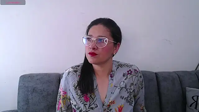 Alana steel 1 online show from 17, 1, 2026