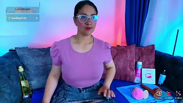 Alana steel 1 online show from 16, 12, 2025