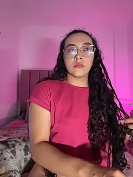 Snapshot of alehia_cute chatting on 23, 7, 2026 alehia cute online show from 23, 7, 2026