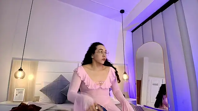 Snapshot of alehia_cute chatting on 9, 11, 2025 alehia cute online show from 9, 11, 2025