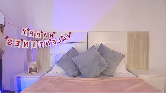 alehia cute online show from 14, 2, 2026