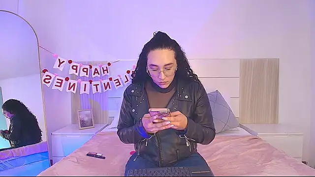 alehia cute online show from 17, 2, 2026