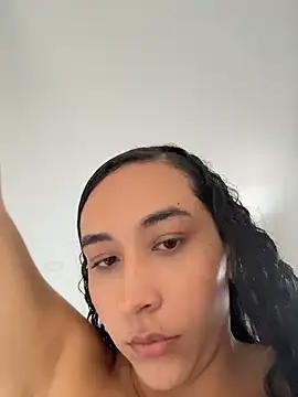 Snapshot of alehia_cute chatting on 12, 6, 2026 alehia cute online show from 12, 6, 2026