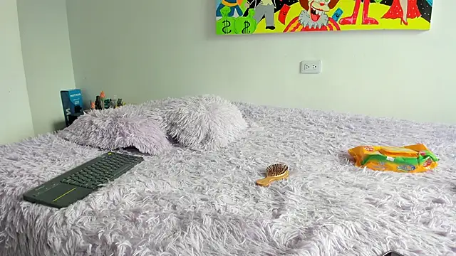 HaileyDuke online show from 12, 11, 2025