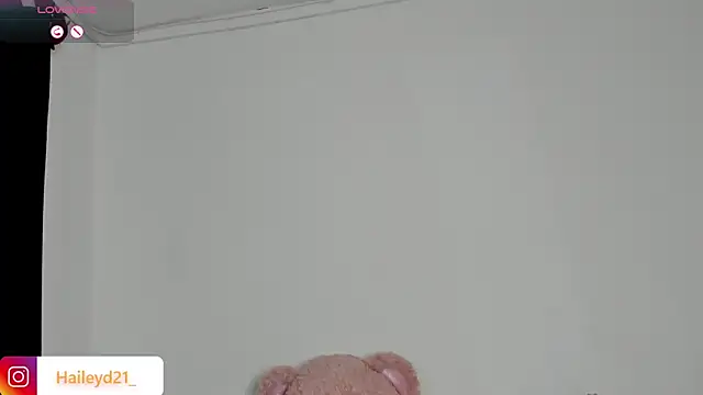 HaileyDuke online show from 7, 2, 2026