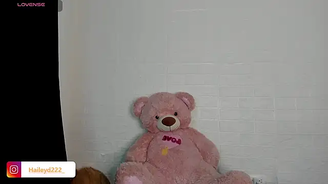 HaileyDuke online show from 27, 5, 2026
