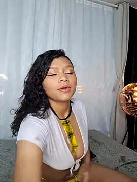 leidy morales  online show from 17, 11, 2025