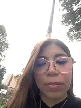 Snapshot of Maddy_Piink chatting on 12, 3, 2026 Maddy Piink online show from 12, 3, 2026