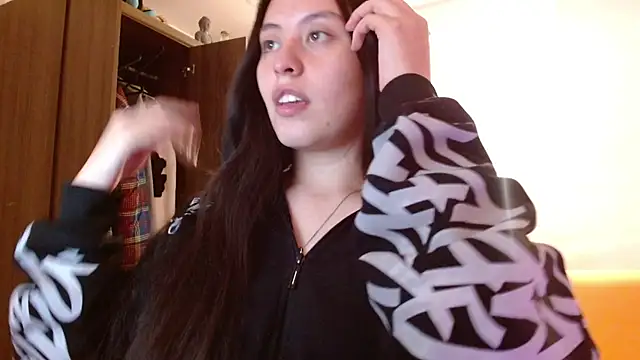 Snapshot of madissooon__ chatting on 14, 11, 2025 madissooon online show from 14, 11, 2025