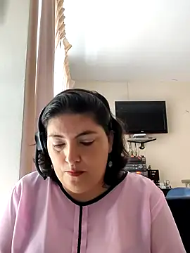 Snapshot of lina_maria99 chatting on 11, 9, 2025 lina maria99 online show from 11, 9, 2025