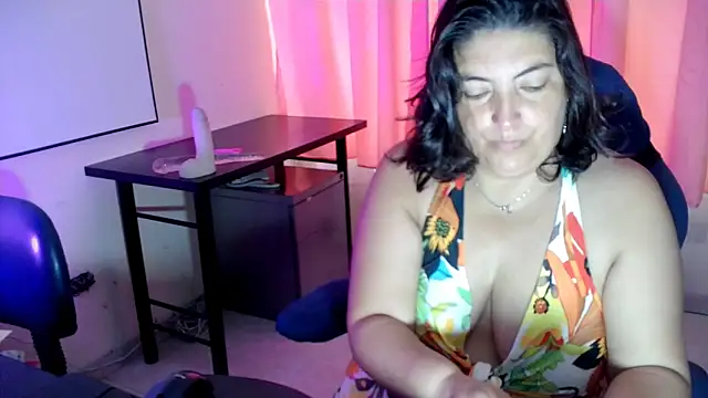 lina maria99 online show from 4, 12, 2025