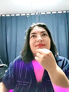 Snapshot of lina_maria99 chatting on 6, 11, 2025 lina maria99 online show from 6, 11, 2025