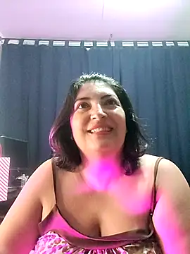 Snapshot of lina_maria99 chatting on 15, 10, 2025 lina maria99 online show from 15, 10, 2025