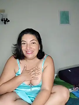 Snapshot of lina_maria99 chatting on 21, 10, 2025 lina maria99 online show from 21, 10, 2025