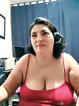 Snapshot of lina_maria99 chatting on 27, 9, 2025 lina maria99 online show from 27, 9, 2025