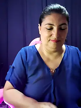 Snapshot of lina_maria99 chatting on 29, 9, 2025 lina maria99 online show from 29, 9, 2025