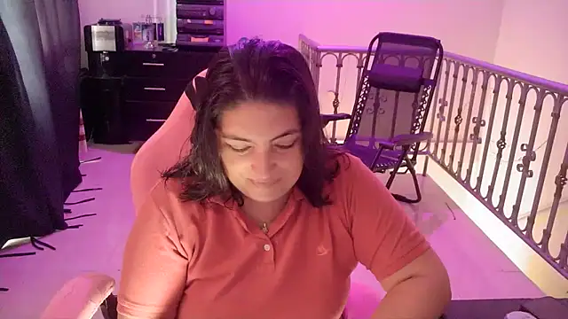Snapshot of lina_maria99 chatting on 5, 5, 2026 lina maria99 online show from 5, 5, 2026