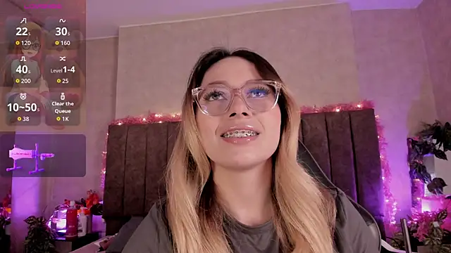 LanaMills  online show from 20, 7, 2026
