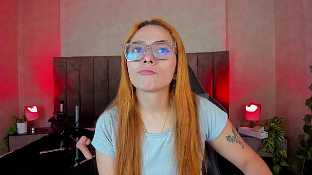 LanaMills  online show from 19, 10, 2025