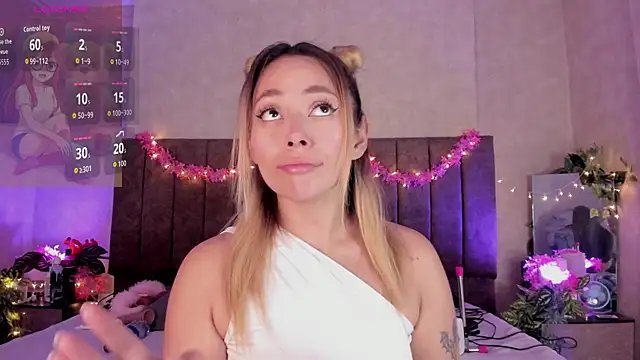 Snapshot of LanaMills_ chatting on 16, 5, 2026 LanaMills online show from 16, 5, 2026