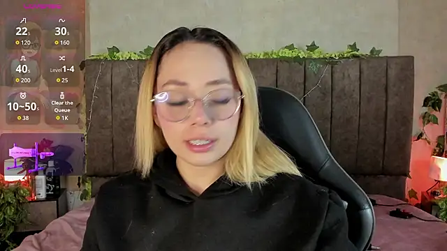 LanaMills  online show from 29, 3, 2026