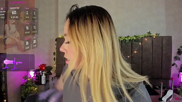 LanaMills  online show from 13, 4, 2026